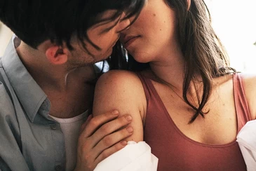 10 Signs You're in a Rebound Relationship